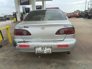 Toyota Corolla 2002 Gray