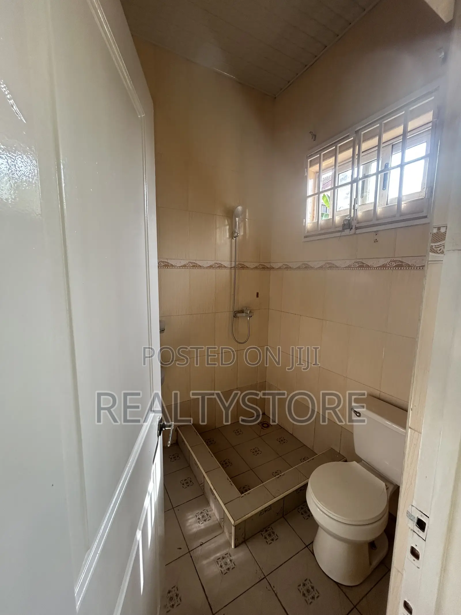 3bdrm House in Cozy Home, Accra Metropolitan for rent