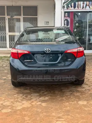 Toyota Corolla LE Eco (1.8L 4cyl 2A) 2018 Green