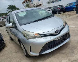 Toyota Vitz 1.3 AWD 5dr 2014 Silver
