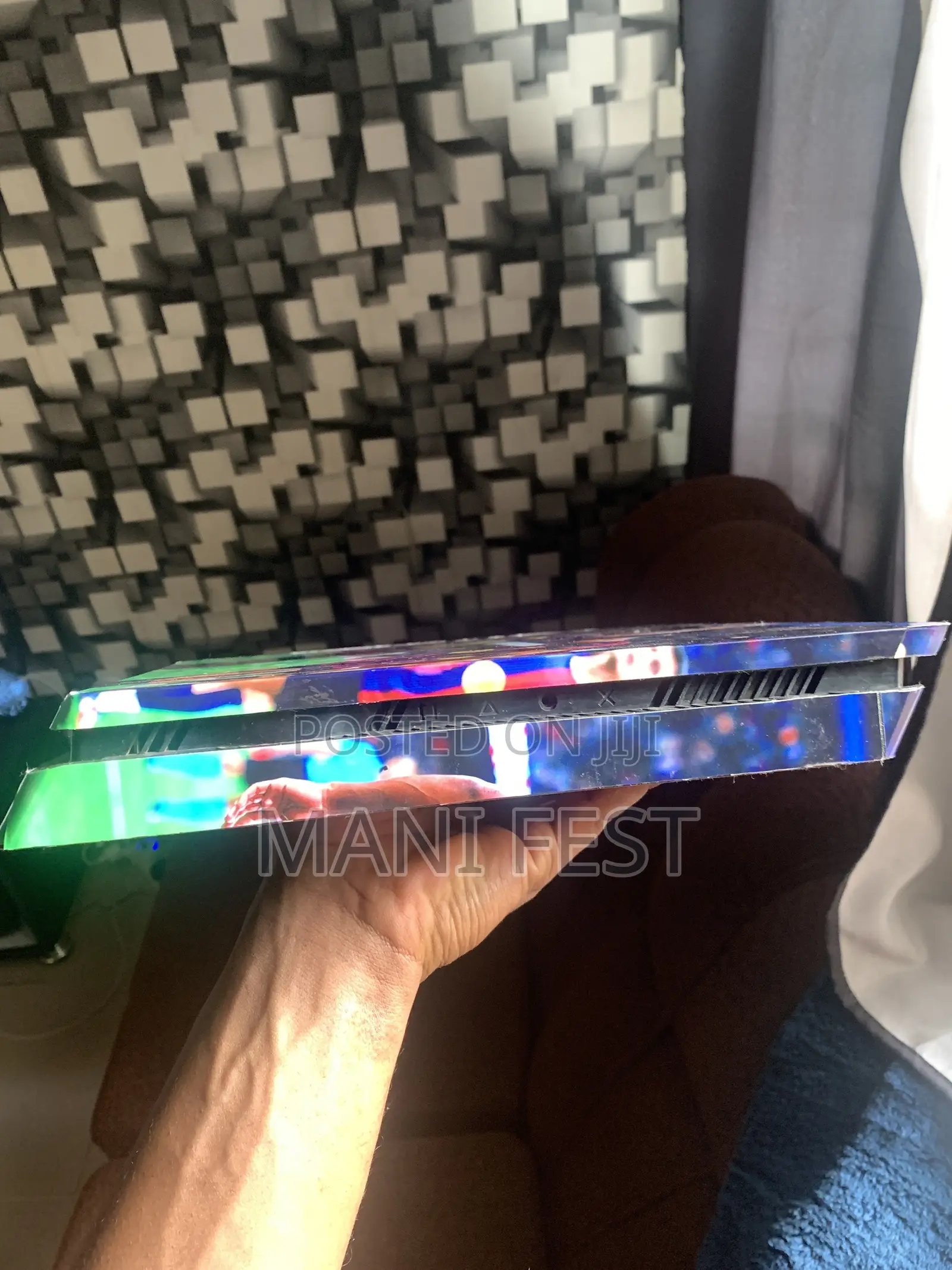 PlayStation 4 Slim