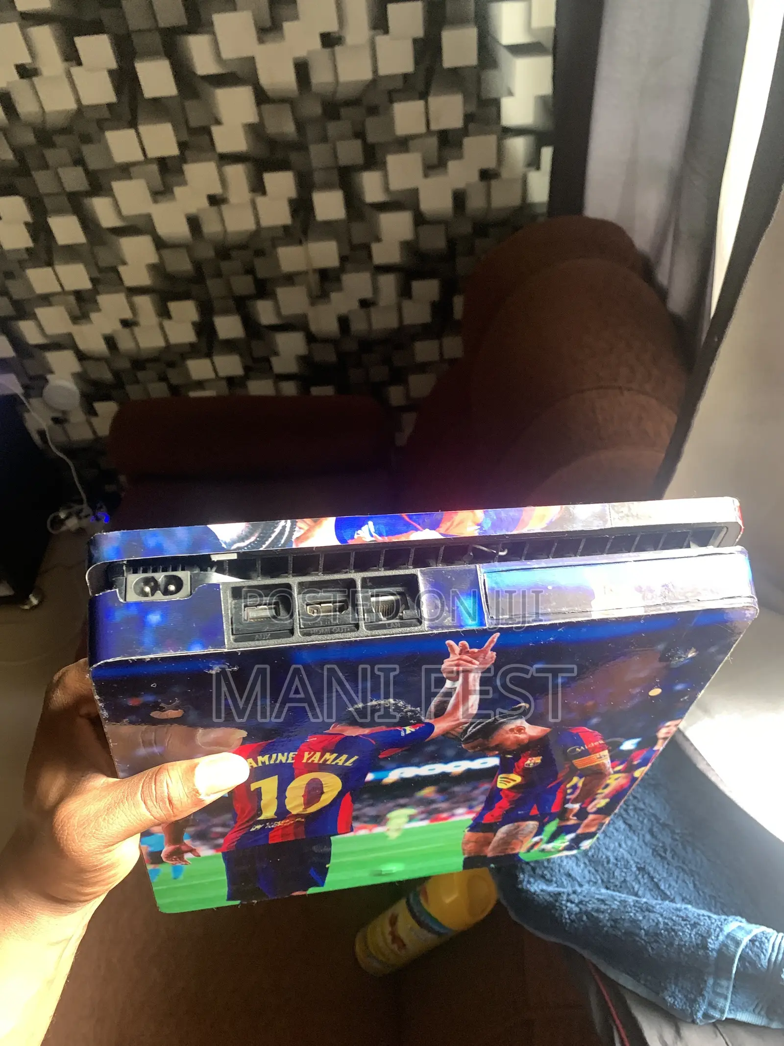 PlayStation 4 Slim