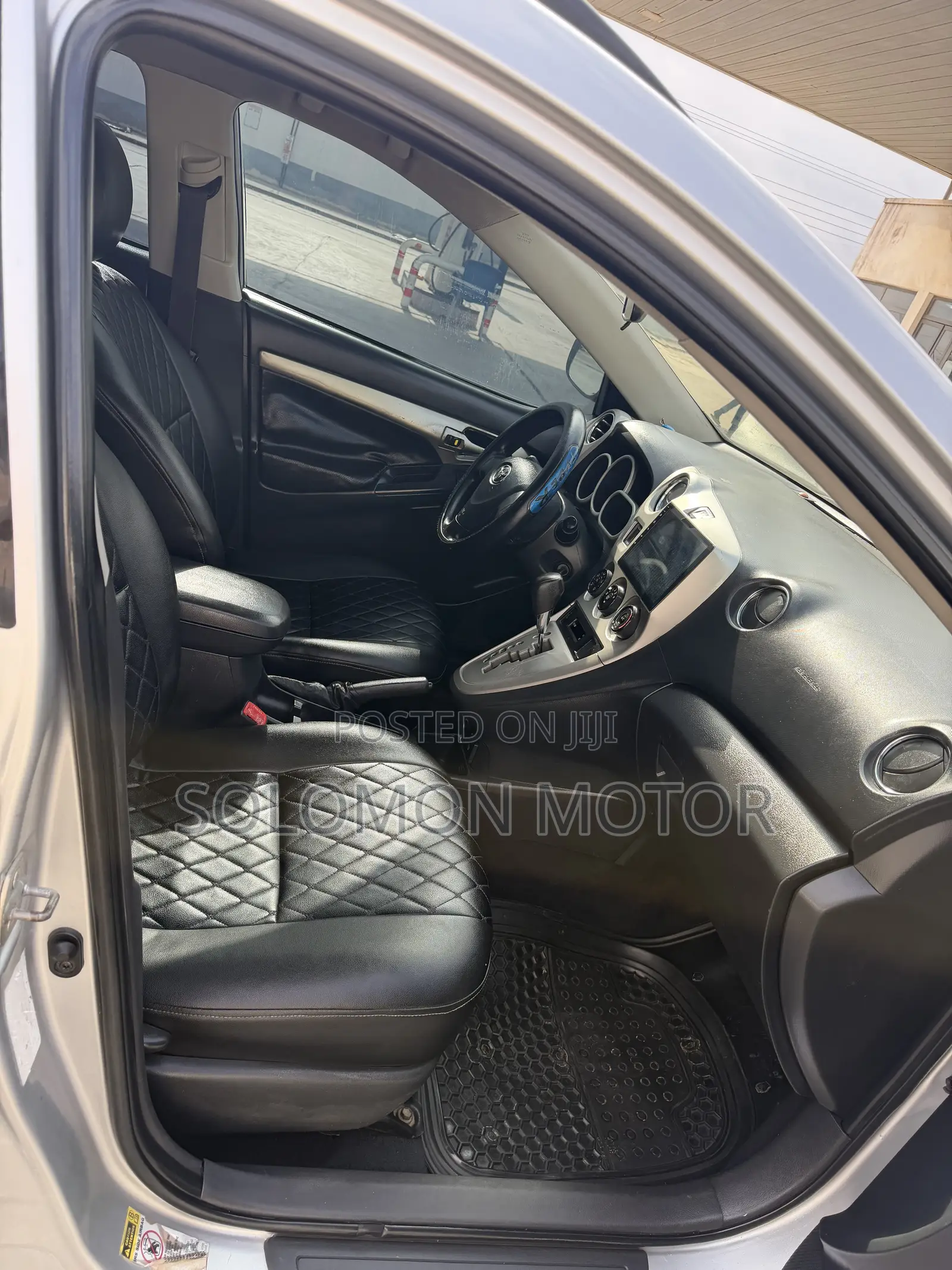Toyota Matrix 2010 Silver