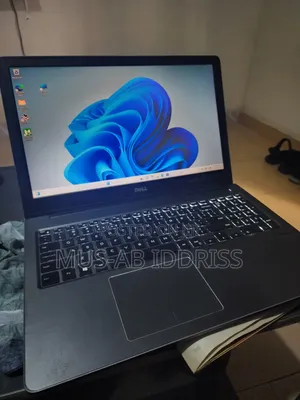 Laptop Dell Vostro 15 5568 12GB Intel Core i5 HDD+SSD 128GB