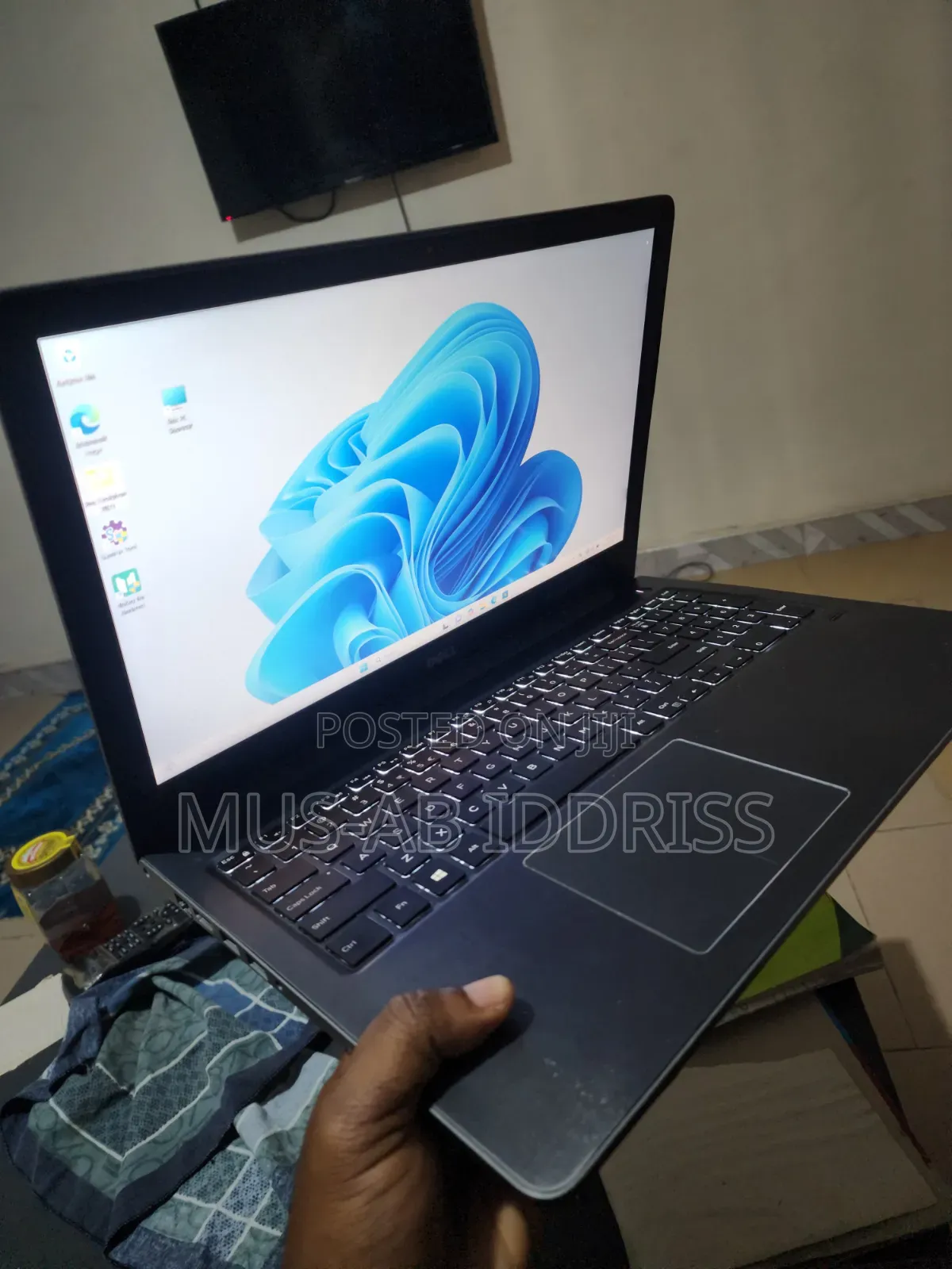 Laptop Dell Vostro 15 5568 12GB Intel Core i5 HDD+SSD 128GB