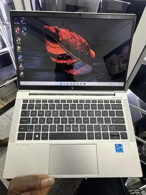 Laptop HP EliteBook 830 G8 16GB Intel Core i5 SSD 256GB