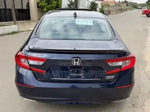 Honda Accord EX-L (2.0L 4cyl Turbo 10A) 2019 Blue