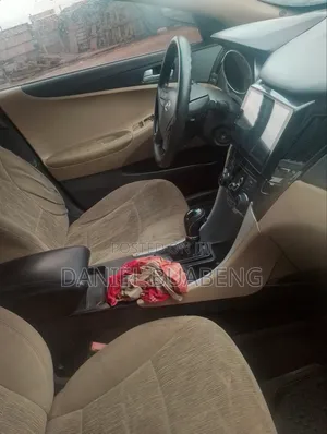 Hyundai Sonata 2012