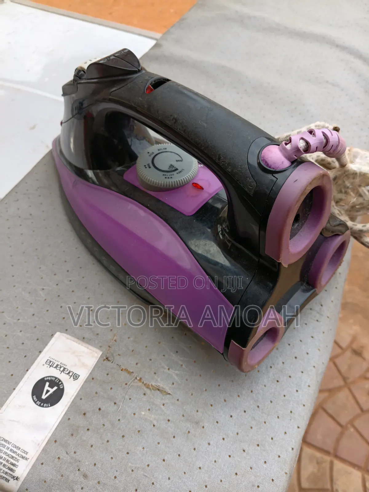 Lloytron Storm 2600w Steam Lron