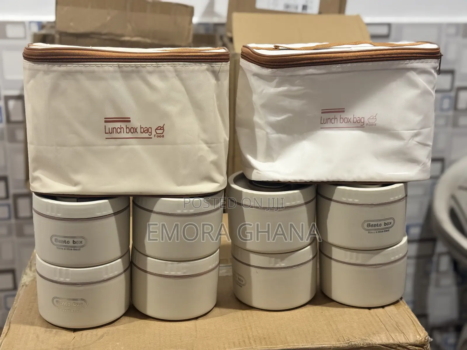Title: 4-Tier Insulated Lunch Box Set With Carry Bag