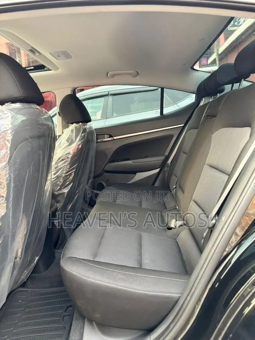 Hyundai Elantra 2017 Black