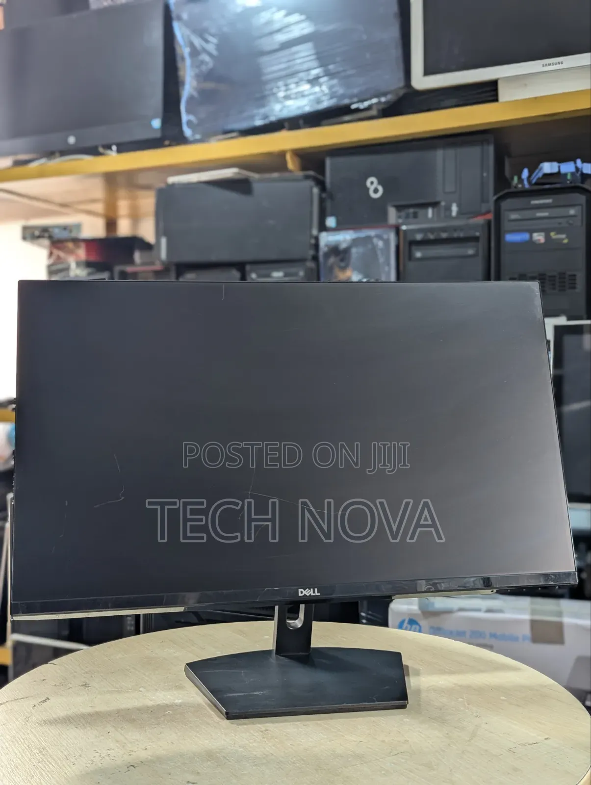 Dell 27 LED Backlit LCD Monitor IPS Full HD 1080p 60 Hz HDMI VGA