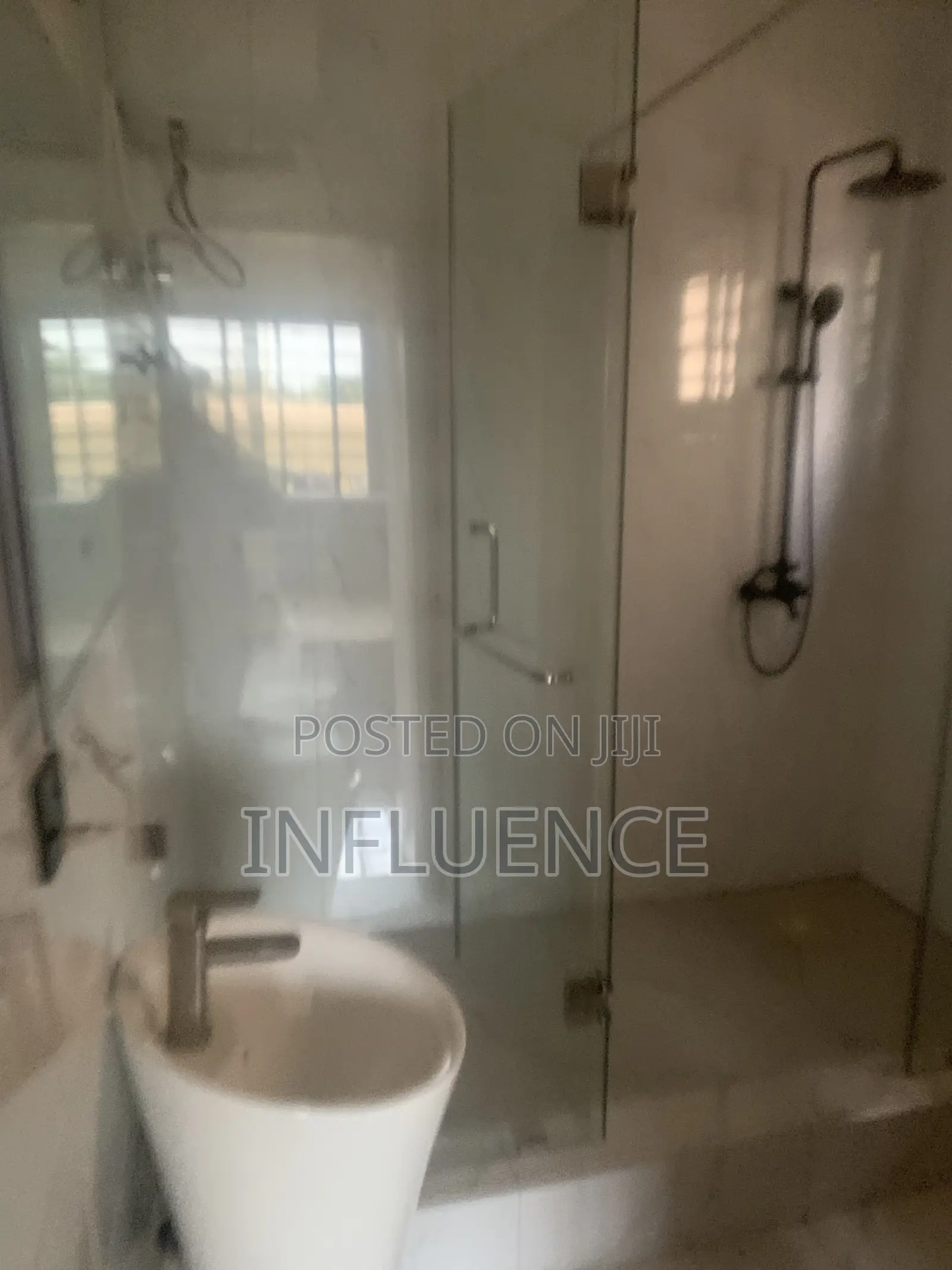 4bdrm House in Botwe, East Legon for sale