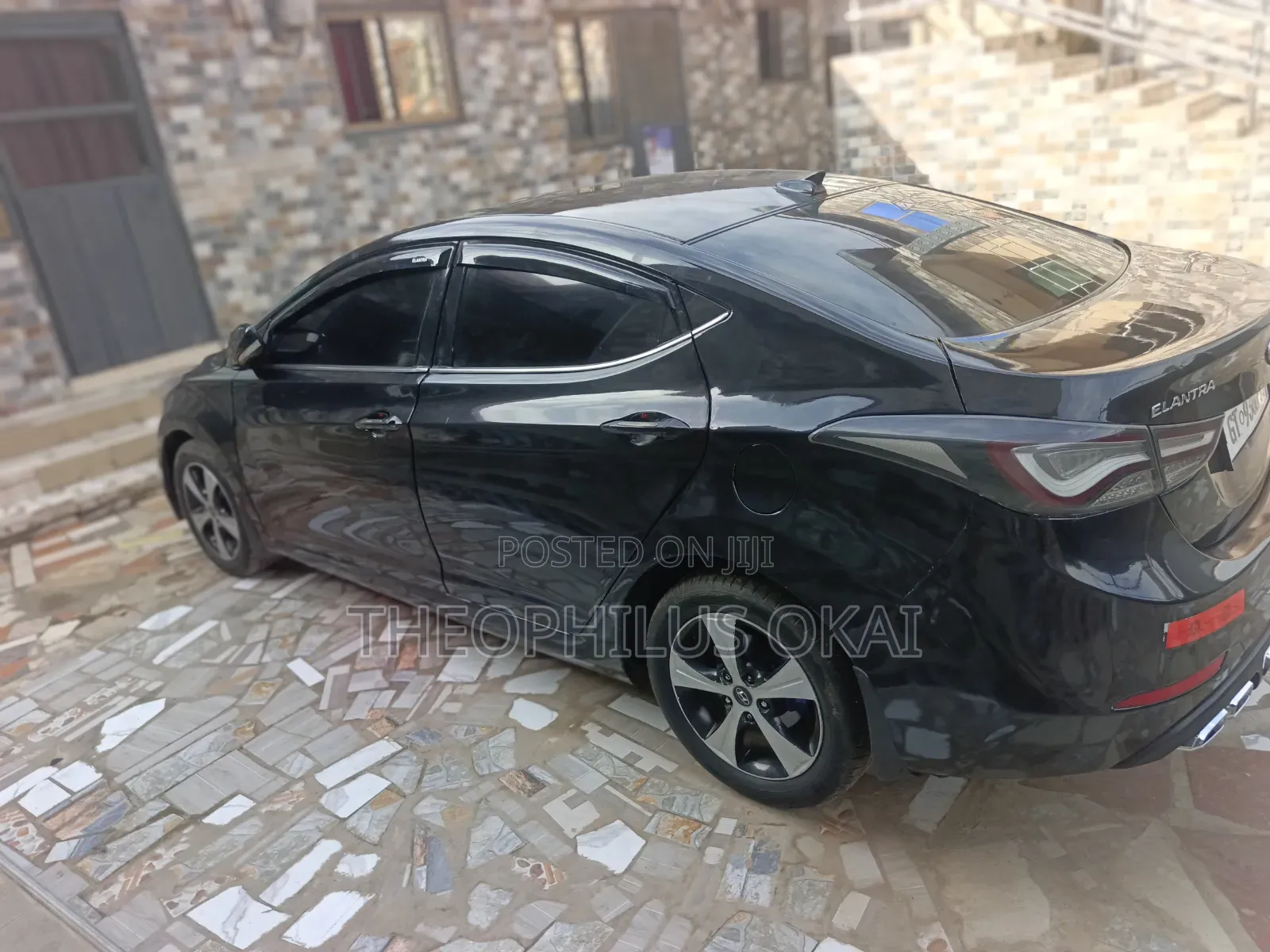 Hyundai Elantra Limited Sedan FWD (1.8L 4cyl 6A) 2016 Black
