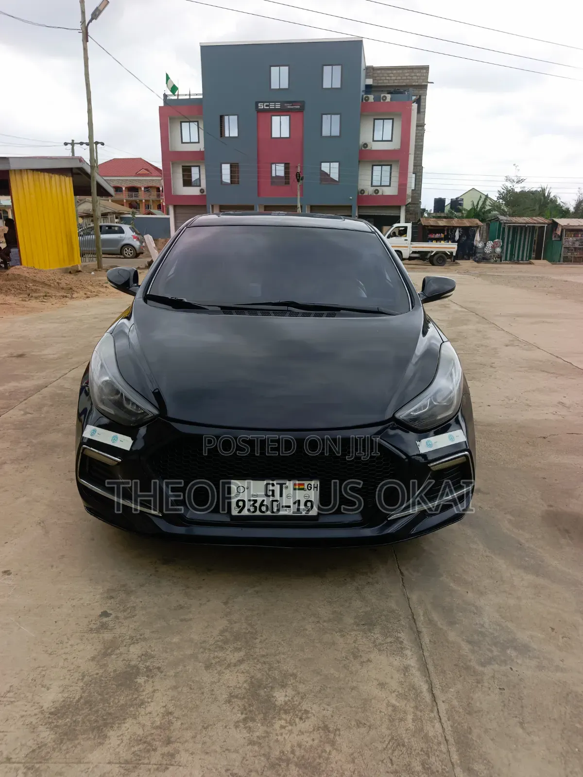 Hyundai Elantra Limited Sedan FWD (1.8L 4cyl 6A) 2016 Black