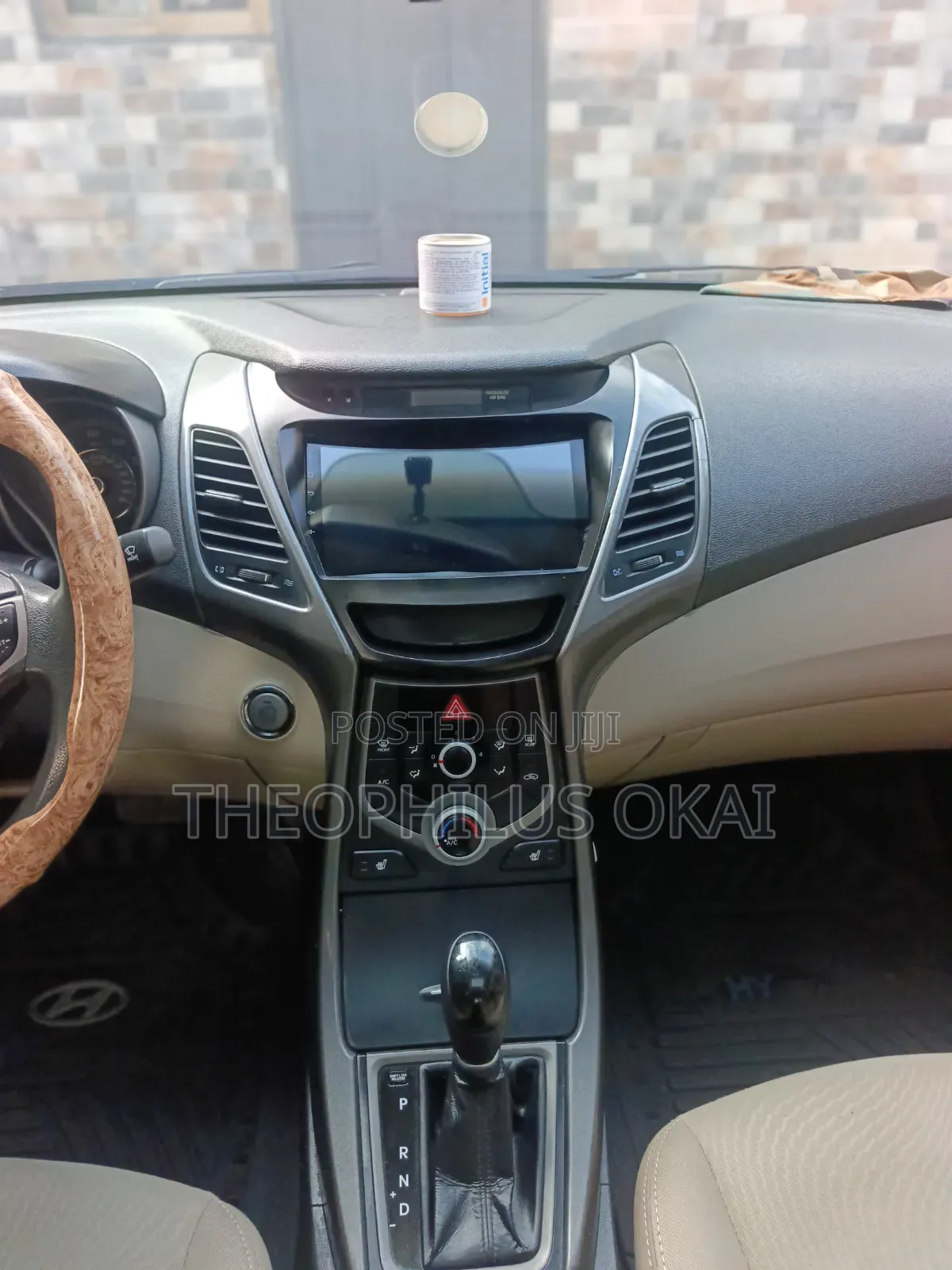 Hyundai Elantra Limited Sedan FWD (1.8L 4cyl 6A) 2016 Black