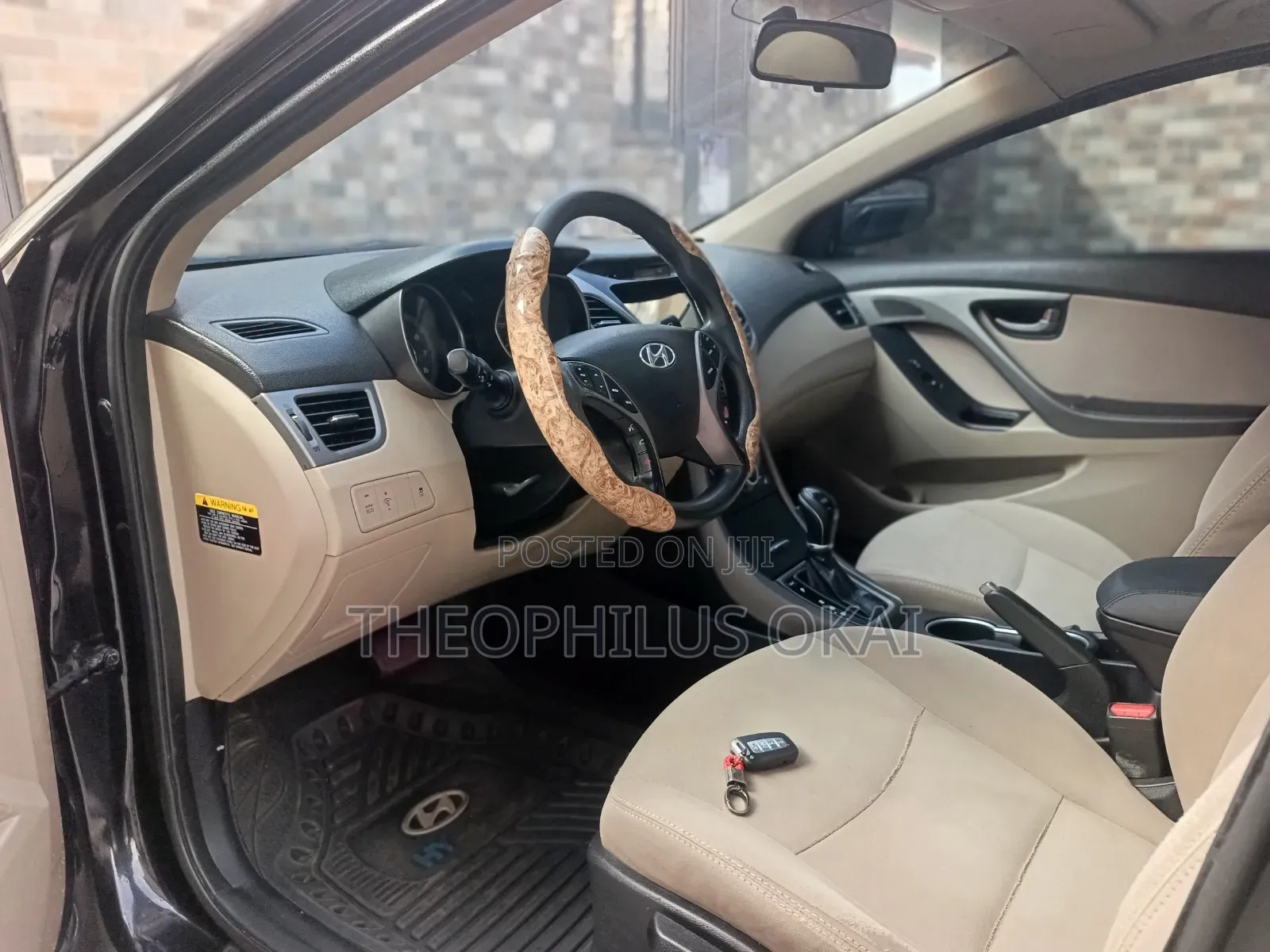 Hyundai Elantra Limited Sedan FWD (1.8L 4cyl 6A) 2016 Black