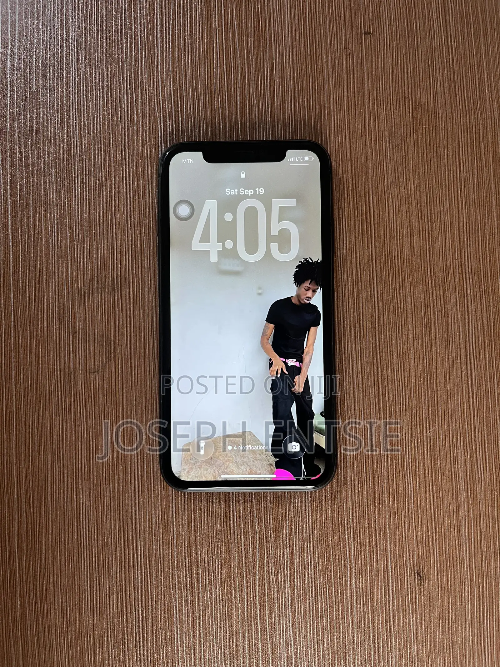 Apple iPhone 11 64 GB Black