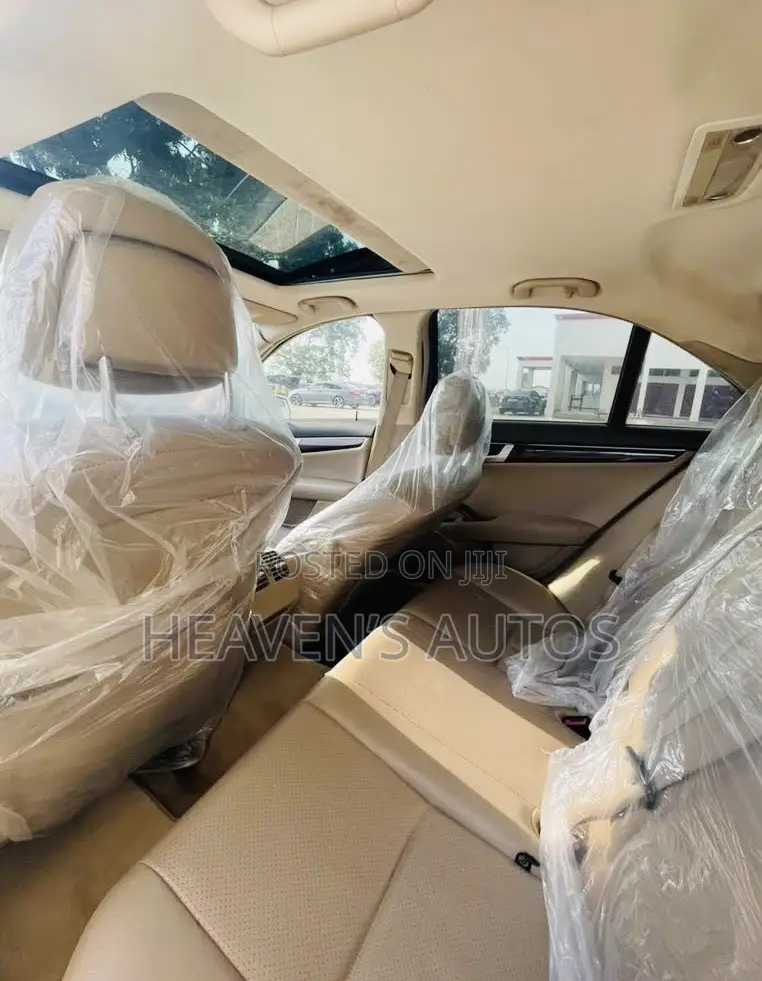 Mercedes-Benz C250 2014 White