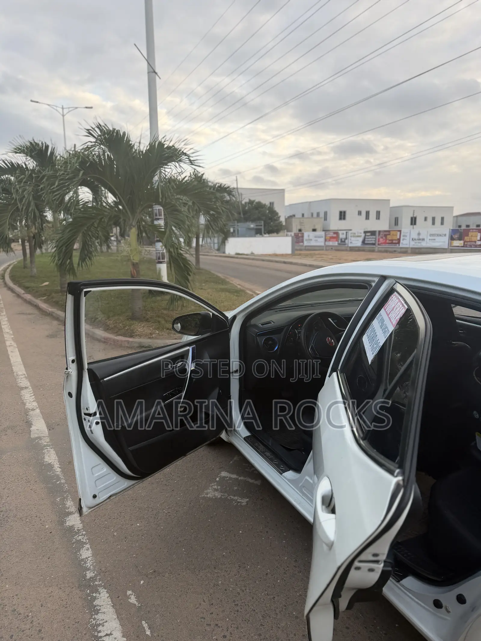 Toyota Levin Hybrid Elite Sunroof 2017 Pearl
