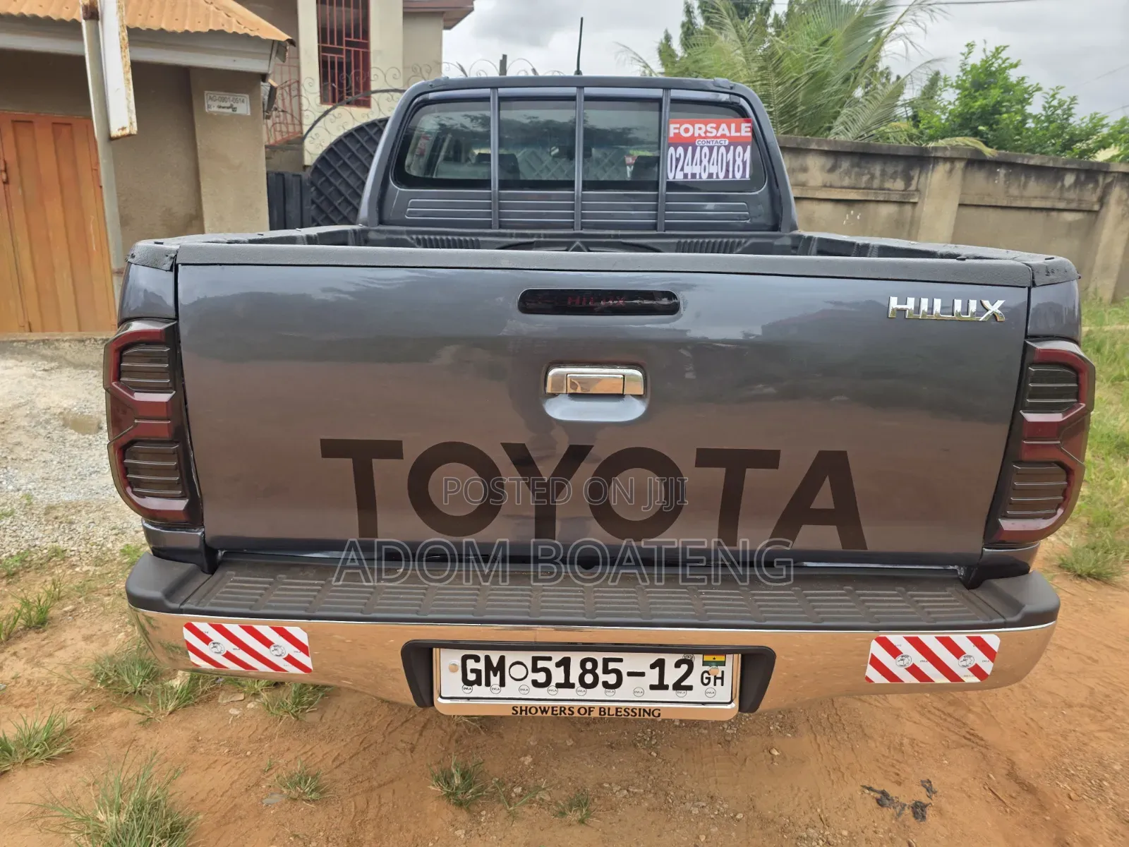 Toyota Hilux 2012 White