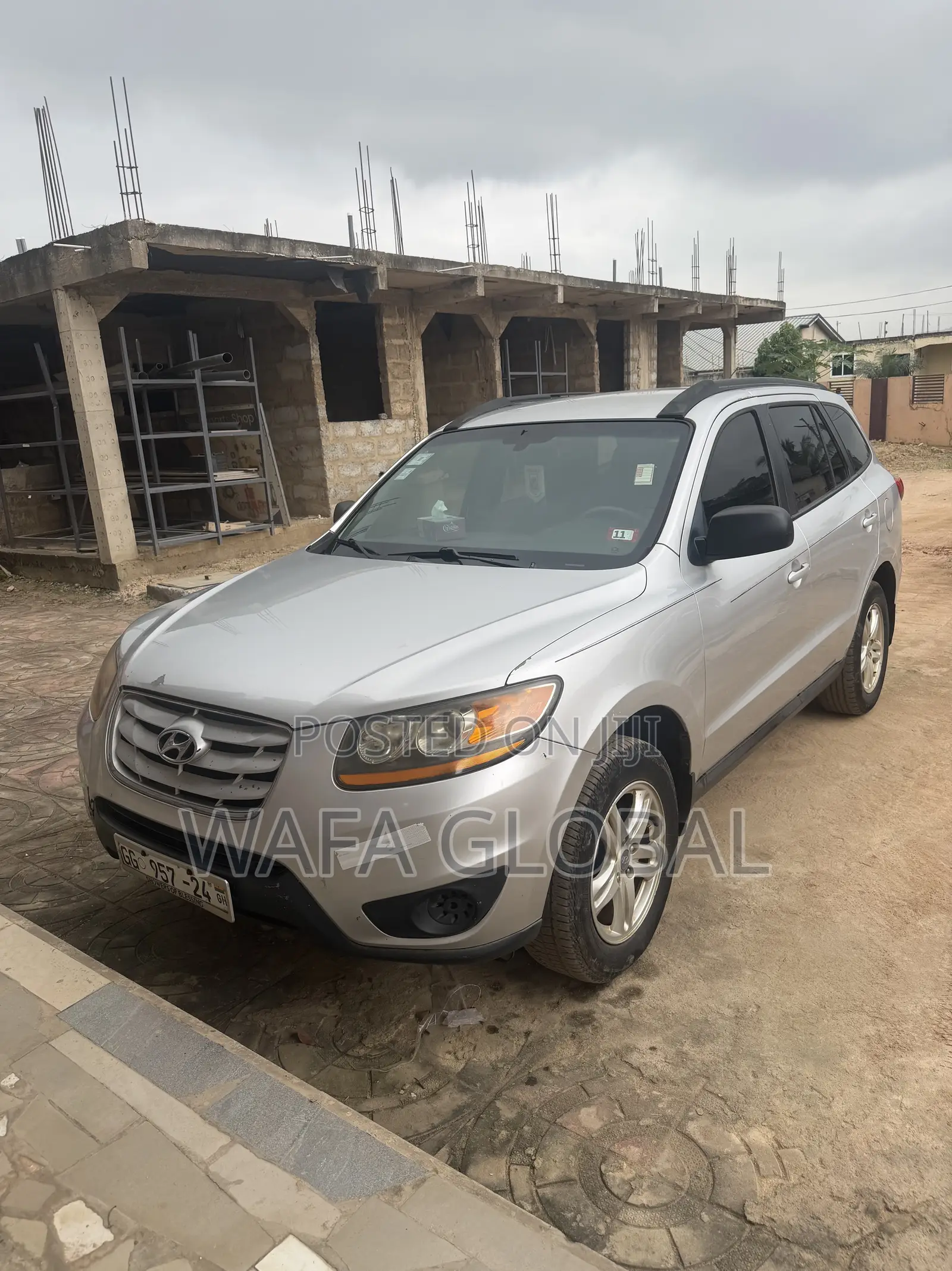 Hyundai Santa Fe 2011 Silver