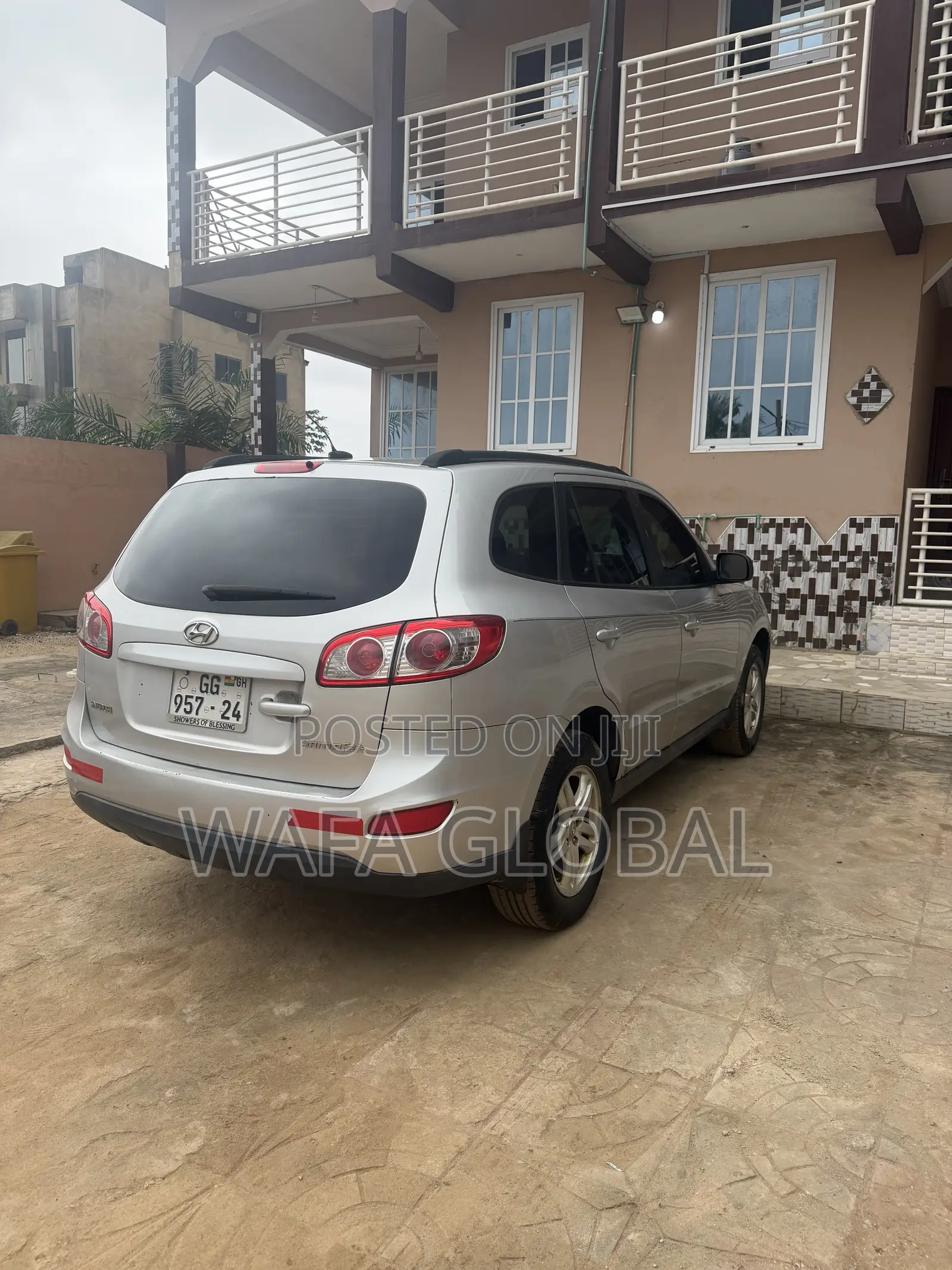 Hyundai Santa Fe 2011 Silver