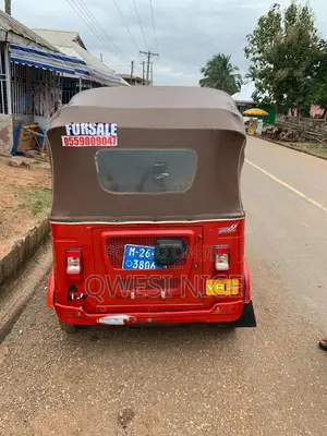 Bajaj RE 2026 Red