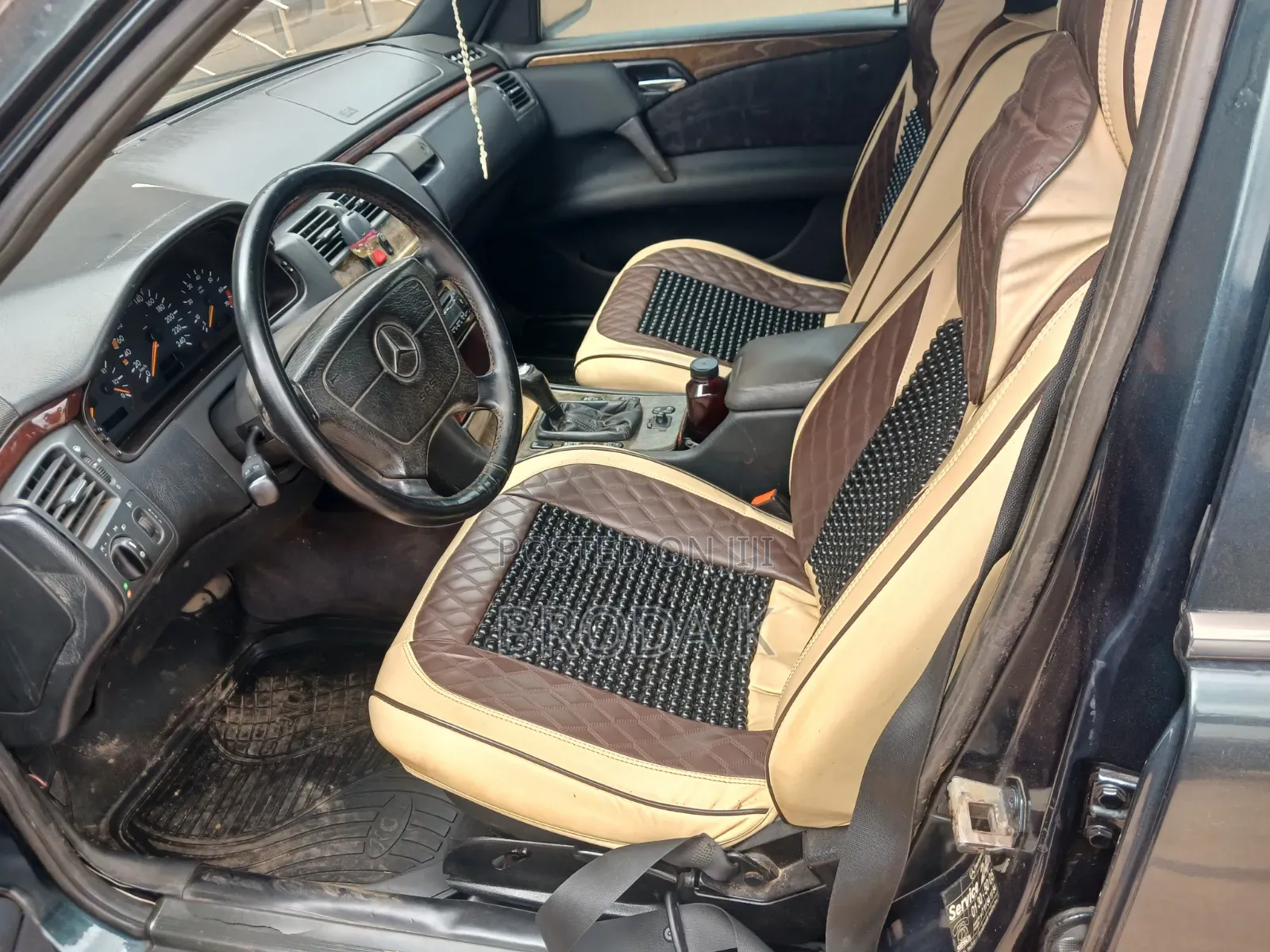 Mercedes-Benz 220E 1998 Green