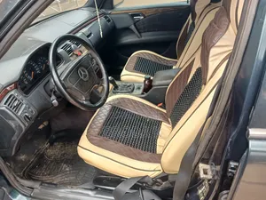 Mercedes-Benz 220E 1998 Green