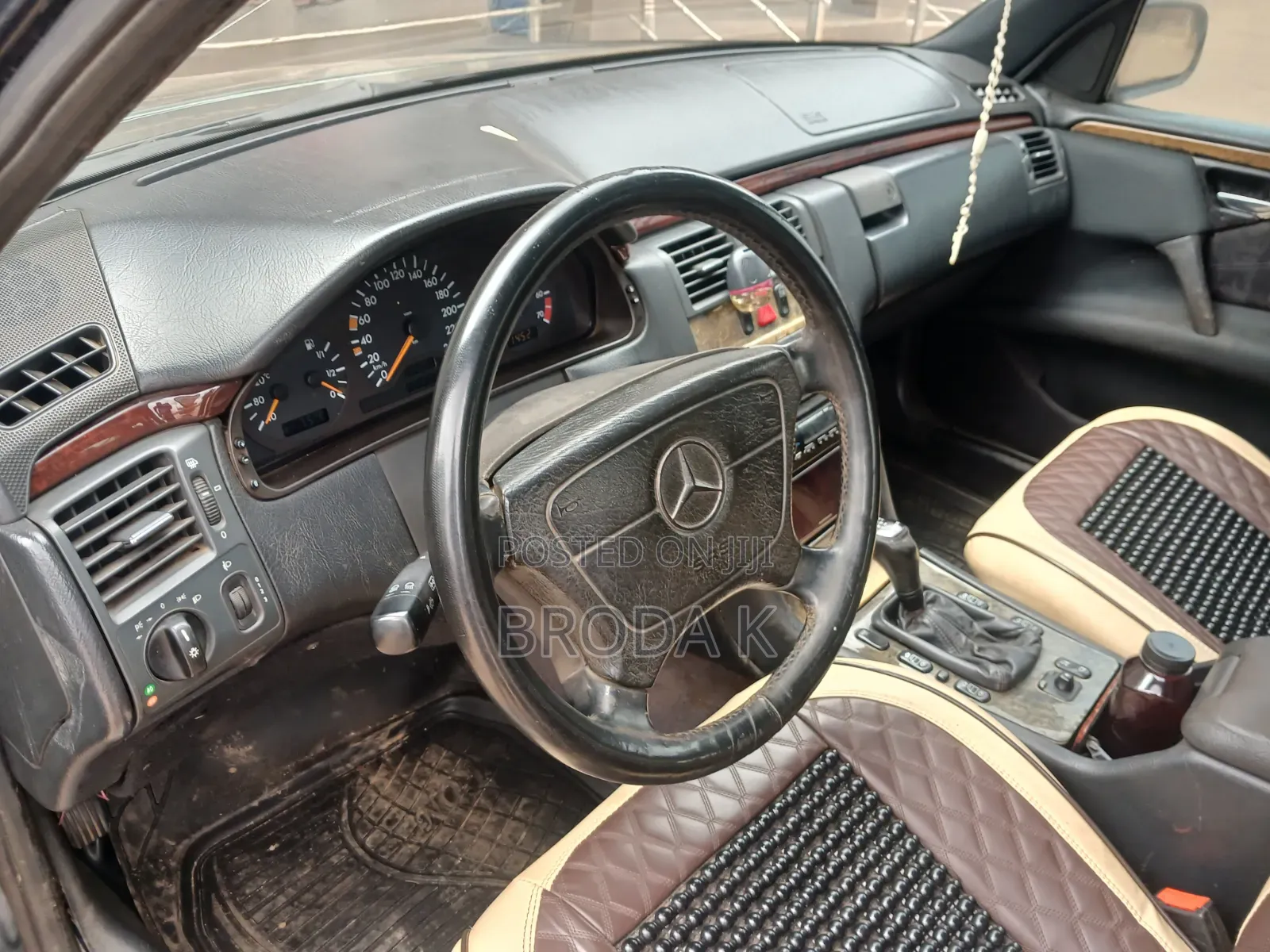 Mercedes-Benz 220E 1998 Green
