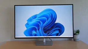 Dell UltraSharp 43 USB-C Hub Monitor (U4323QE)