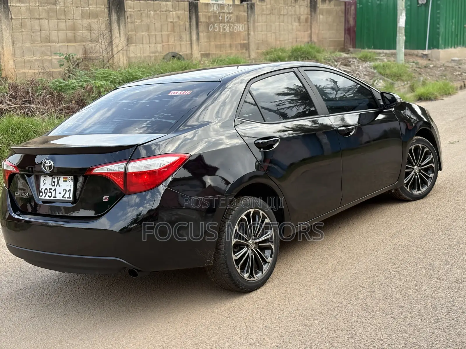 Toyota Corolla S 4dr Sedan (1.8L 4cyl CVT) 2016 Gray