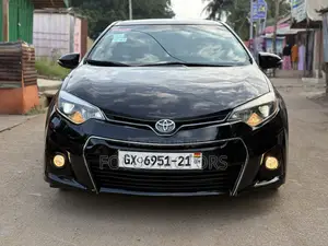 Toyota Corolla S 4dr Sedan (1.8L 4cyl CVT) 2016 Gray