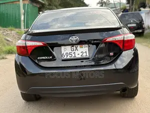Toyota Corolla S 4dr Sedan (1.8L 4cyl CVT) 2016 Gray