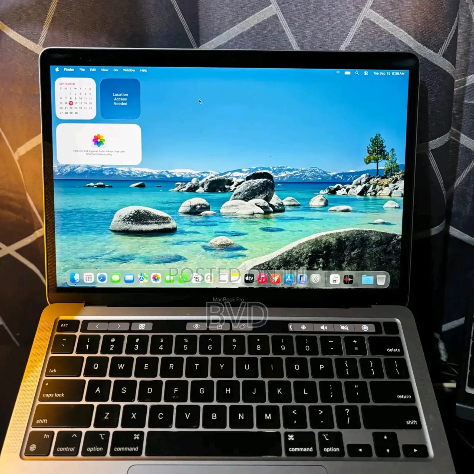 New Laptop Apple MacBook Pro 2020 M1 16GB Apple M1 SSD 512GB