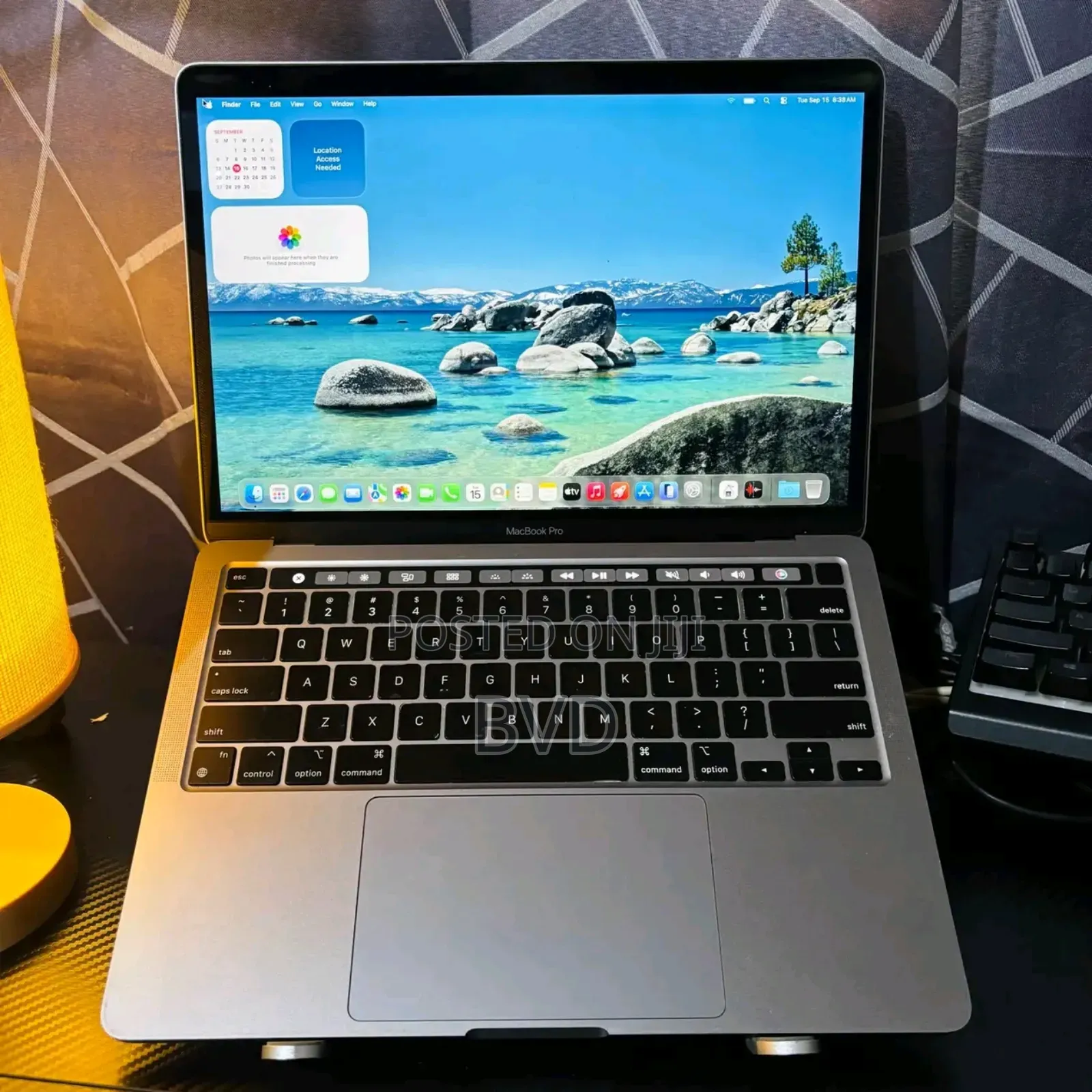 New Laptop Apple MacBook Pro 2020 M1 16GB Apple M1 SSD 512GB