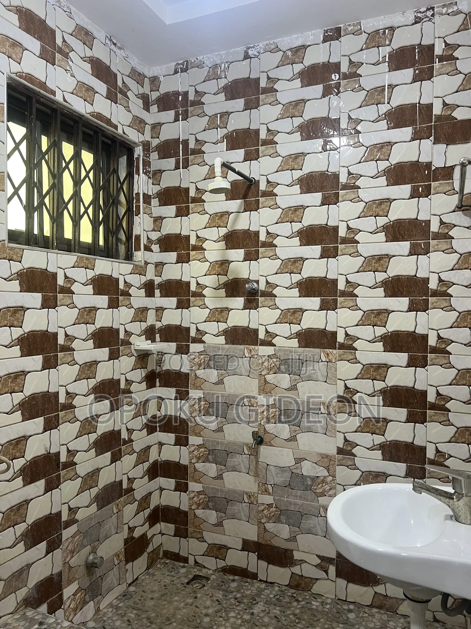 2bdrm Apartment in Ga Odumase, Olebu for rent