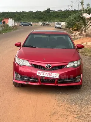 Toyota Camry 2014 Red