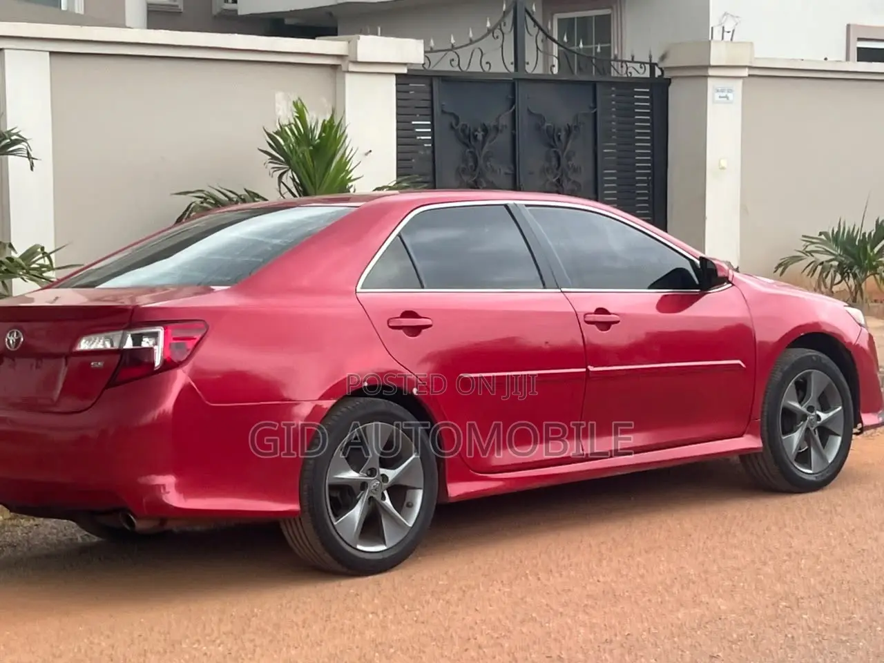 Toyota Camry 2014 Red