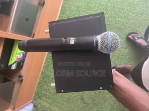 SHURE ULXD4 Digital Wireless Receiver With BETA 58A Vocal Microphone