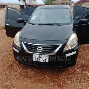 Nissan Versa 1.6 SV 2013 Black