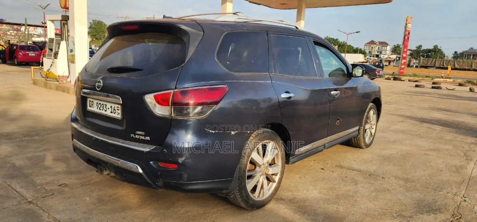 Nissan Pathfinder Platinum 4x4 2013 Black