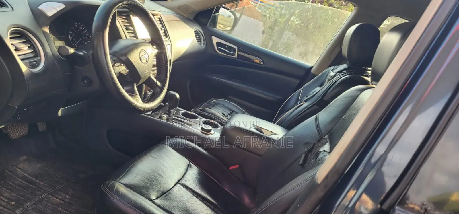 Nissan Pathfinder Platinum 4x4 2013 Black