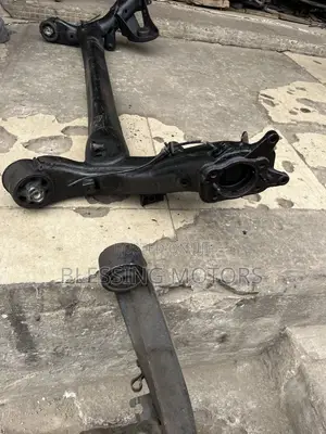 Toyota Sion Beam/Axle