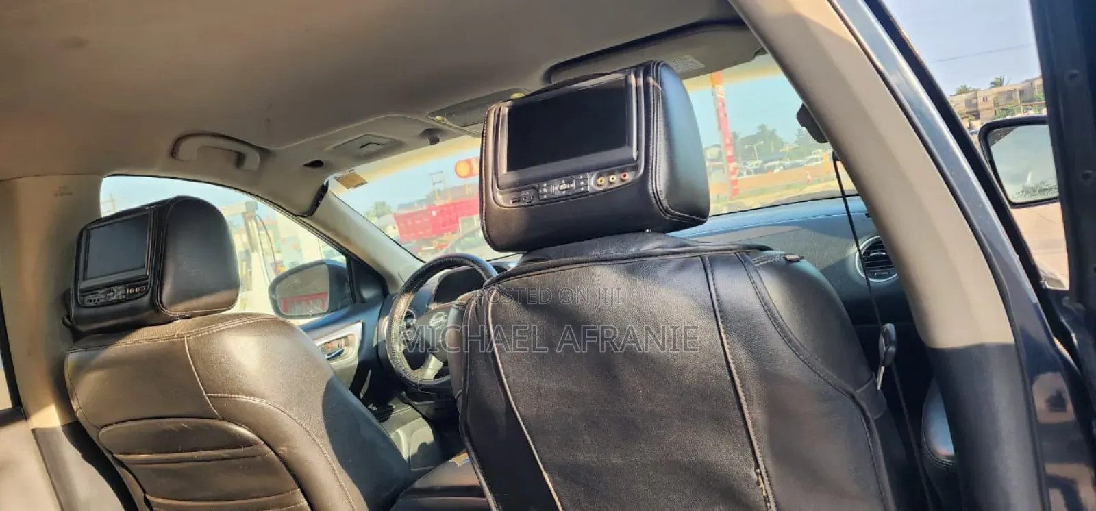 Nissan Pathfinder Platinum 4x4 2013 Black
