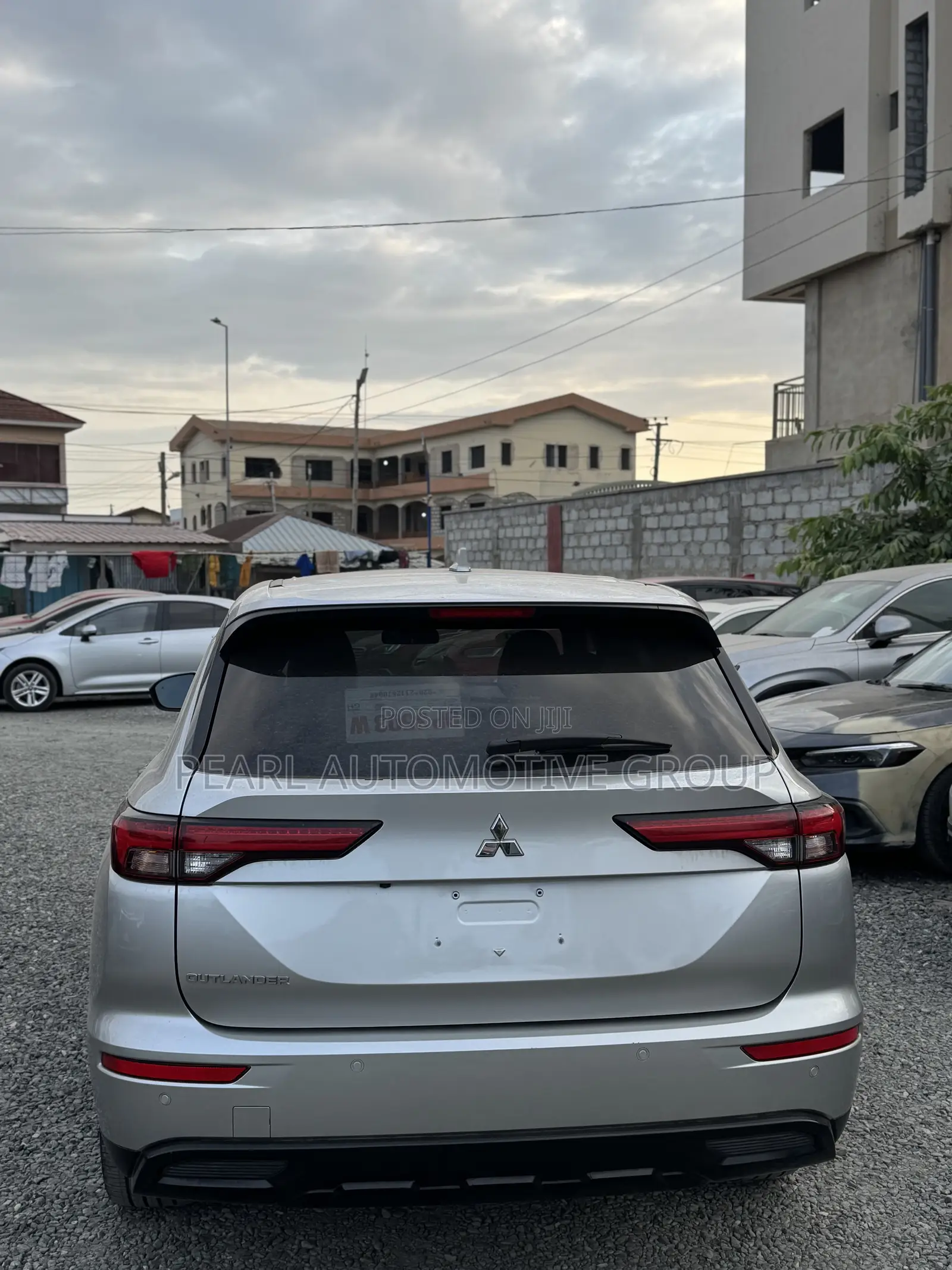Mitsubishi Outlander SEL 2022 Silver