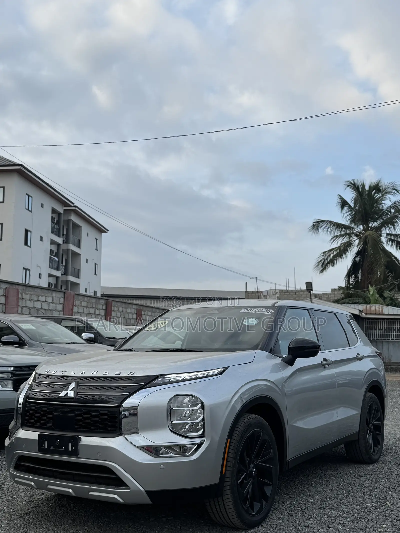 Mitsubishi Outlander SEL 2022 Silver