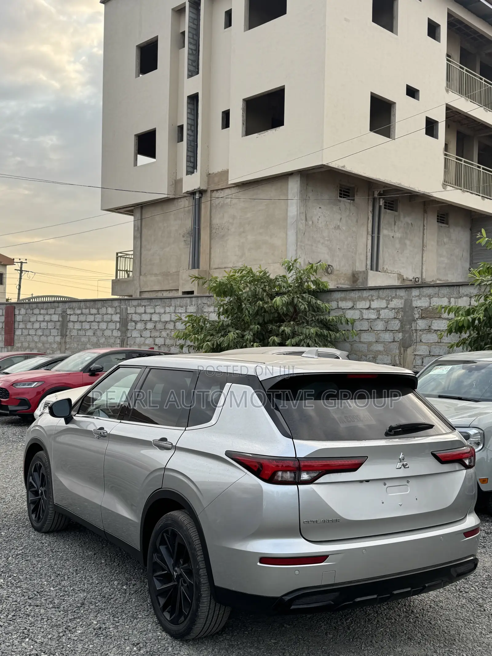 Mitsubishi Outlander SEL 2022 Silver