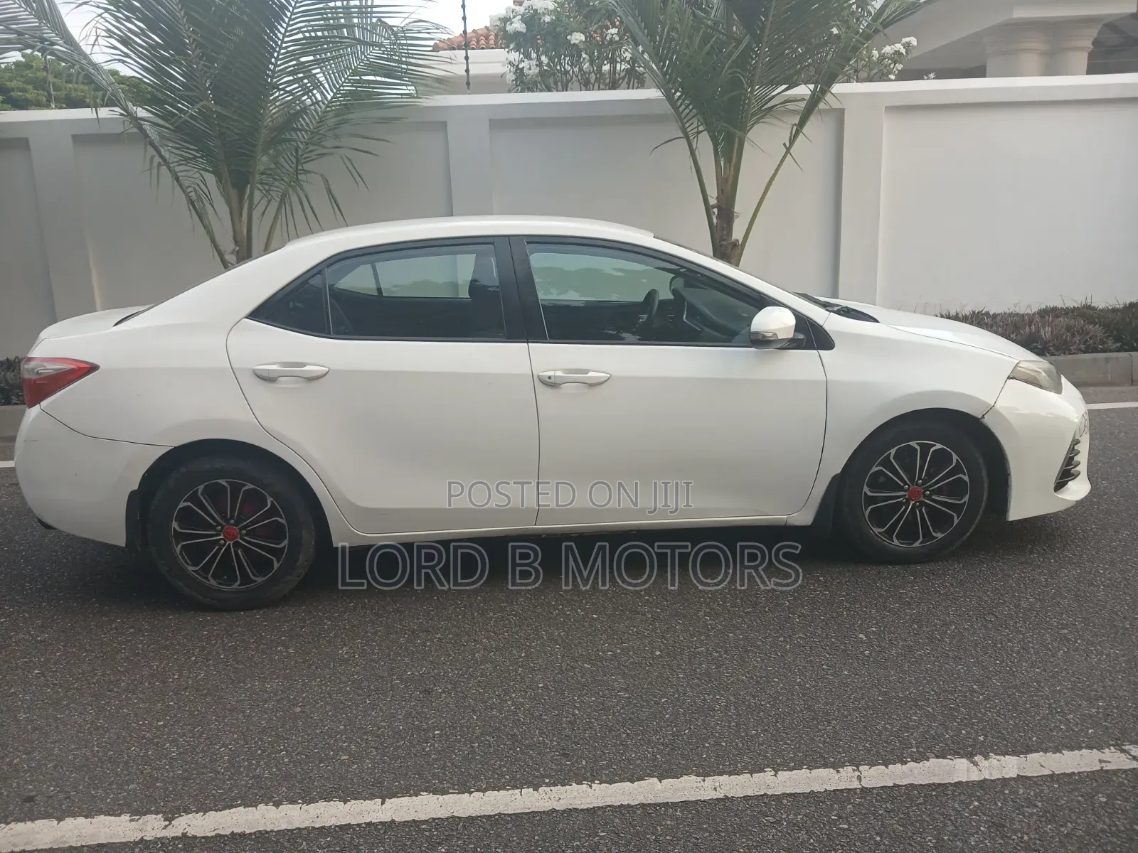 Toyota Corolla 2017 White